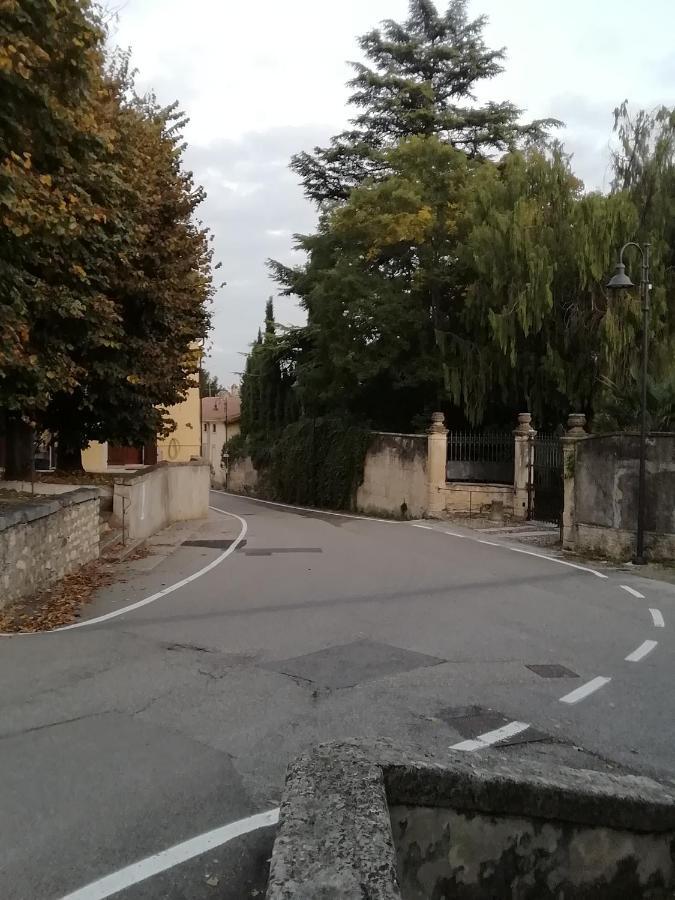 Alloggio Verona Est S. Pietro Lavagno Luaran gambar